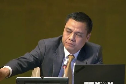 Đại sứ Đặng Hoàng Giang, Trưởng Phái đoàn Việt Nam tại Liên hợp quốc, tham gia điều hành phiên họp. (Ảnh: TTXVN phát)