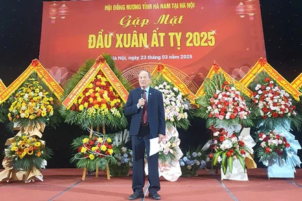 Trung tướng, Phó Giáo sư, Tiến sĩ Đặng Nam Điền, Chủ tịch Hội phát biểu tại buổi gặp mặt.