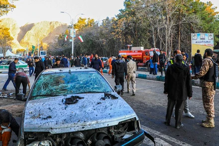 Hiện trường vụ nổ tại lễ tưởng niệm chỉ huy cấp cao Lực lượng Vệ binh Cách mạng Hồi giáo Iran (IRGC) ở thành phố Kerman, ngày 3/1/2024. (Ảnh: AFP/TTXVN)