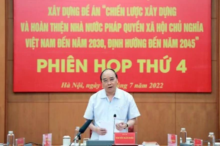 Chủ tịch nước Nguyễn Xuân Phúc phát biểu chỉ đạo tại phiên họp.