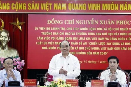 Chủ tịch nước Nguyễn Xuân Phúc phát biểu tại buổi làm việc. (Ảnh: THỐNG NHẤT/TTXVN)