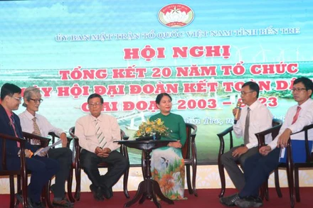 Cá nhân tiêu biểu tham gia giao lưu trong hội nghị.