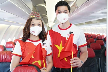 Rực rỡ cờ đỏ sao vàng trên những chuyến bay Vietjet ngày Quốc khánh 2/9