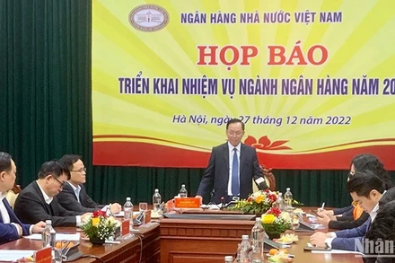 Quang cảnh buổi họp báo.