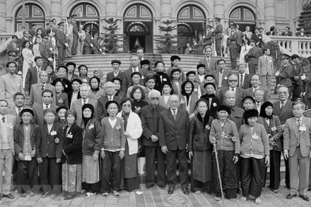 Tổng Bí thư Đỗ Mười, Chủ tịch nước Lê Đức Anh, Chủ tịch Quốc hội Nông Đức Mạnh, Thủ tướng Võ Văn Kiệt gặp mặt đại biểu các gia đình liệt sĩ tiêu biểu trong cả nước (5/2/1994). (Ảnh: Trần Sơn/TTXVN)