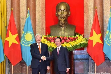Chủ tịch nước Võ Văn Thưởng đón, hội đàm với Tổng thống Cộng hòa Kazakhstan Kassym-Jomart Tokayev (Ảnh: THỦY NGUYÊN) 