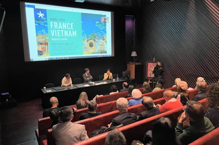 Các diễn giả đến từ nhiều ngành nghề nhưng có chung một tình yêu với đất nước và văn hóa Việt Nam.