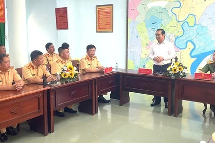 Chủ tịch Ủy ban nhân dân thành phố nhấn mạnh, đây là sự kiện có ý nghĩa đặc biệt quan trọng, vì vậy các lực lượng cần tiếp tục nêu cao tinh thần cảnh giác, chủ động, bảo đảm tuyệt đối an toàn.