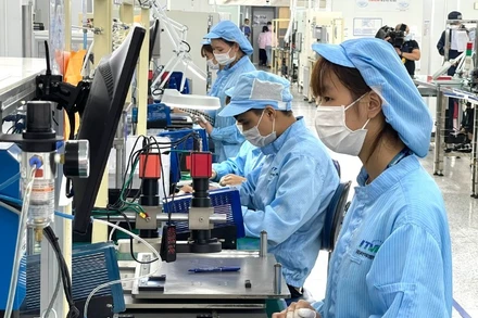 Chuyển đổi số không còn là lựa chọn mà đã trở thành yếu tố sống còn đối với doanh nghiệp. (Ảnh: KIM DUNG) 