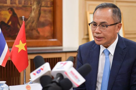 Đại sứ Việt Nam tại Vương quốc Thái Lan Phan Chí Thành.