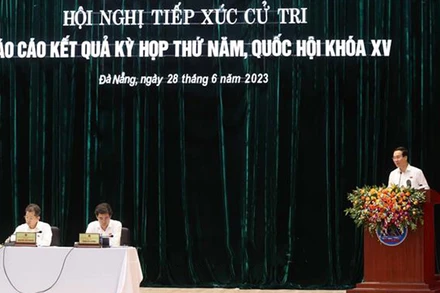 Chủ tịch nước Võ Văn Thưởng phát biểu tại buổi tiếp xúc cử tri. (Ảnh: TTXVN)