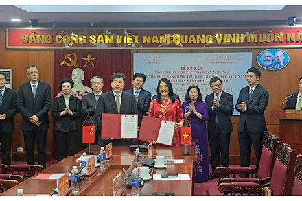 Quang cảnh Lễ ký kết.