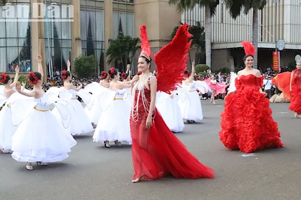 Các hoạt động văn hóa đặc sắc tại Lễ hội Cà-phê Buôn Ma Thuột lần thứ 9 năm 2025 thu hút đông đảo du khách đến với tỉnh Đắk Lắk.