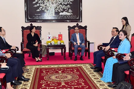 Lãnh đạo tỉnh Tuyên Quang tiếp Đoàn công tác Đại sứ quán Hàn Quốc tại Việt Nam.