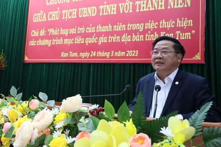 Đồng chí Lê Ngọc Tuấn phát biểu tại buổi đối thoại.