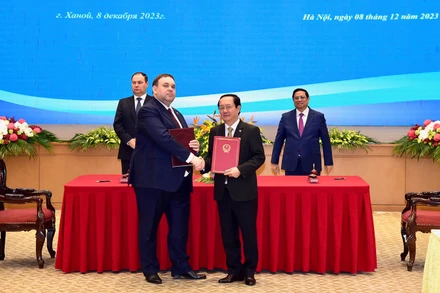 Lễ trao Thỏa thuận hợp tác về phổ biến chính thức các tiêu chuẩn quốc gia Việt Nam trên lãnh thổ Belarus.