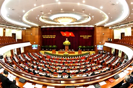 Quang cảnh Hội nghị Trung ương giữa nhiệm kỳ khóa XIII.