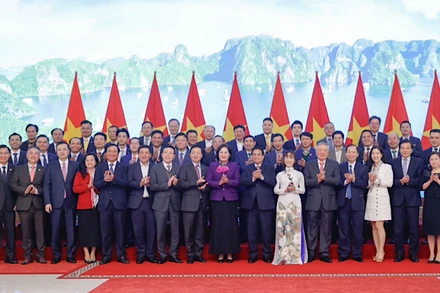 Các đại biểu dự hội nghị.