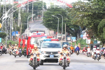 Lực lượng Công an ra quân với quyết tâm bảo vệ an toàn người dân vui xuân đón Tết Quý Mão 2023.