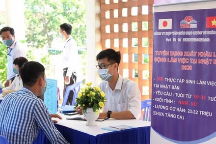 Trung tâm Dịch vụ việc làm Đà Nẵng đẩy mạnh hoạt động tư vấn, giới thiệu việc làm, đào tạo nghề với nhiều hình thức đa dạng.