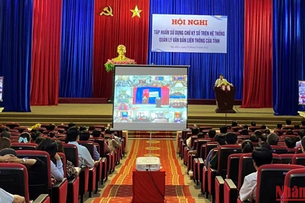 Quang cảnh hội nghị.