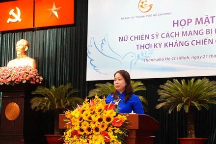 Phó Chủ tịch nước Võ Thị Ánh Xuân phát biểu tại buổi họp mặt.