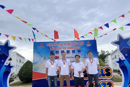 Đội tuyển Vận hành khai thác VSP tham gia Hội thi tay nghề Dầu khí PVN năm 2022.