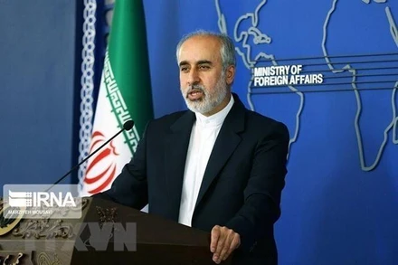 Người phát ngôn Bộ Ngoại giao Iran Nasser Kanaani trong cuộc họp báo ở Tehran. (Ảnh: IRNA/TTXVN)