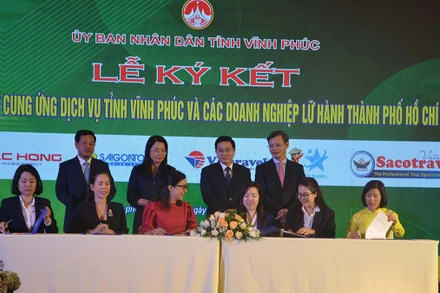Các doanh nghiệp cung cấp dịch vụ của Vĩnh Phúc và các công ty lữ hành tại Thành phố Hồ Chí Minh và phía nam ký kết hợp tác.