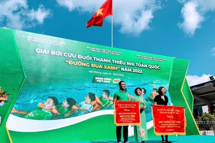 Khai mạc giải bơi cứu đuối “Đường đua xanh”.