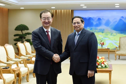 Thủ tướng Phạm Minh Chính tiếp Bí thư Tỉnh ủy Vân Nam (Trung Quốc) Vương Ninh.
