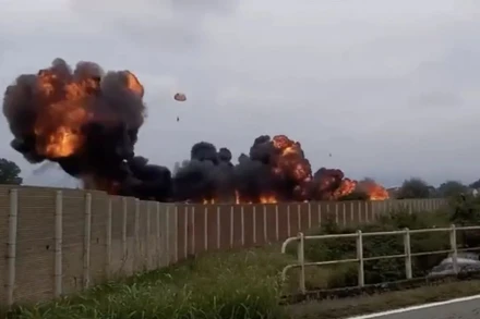 Hiện trường vụ rơi máy bay. (Nguồn: ANSA/TTXVN)