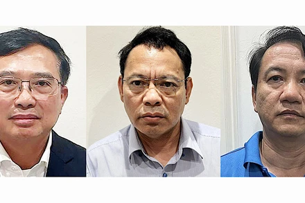 Ông Hoàng Quốc Vượng, ông Nguyễn Danh Sơn và ông Phương Hoàng Kim. (Ảnh: Bộ Công an)