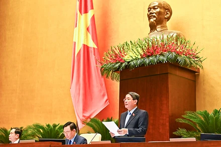 Phó Chủ tịch Quốc hội Nguyễn Đức Hải điều hành nội dung phiên họp.