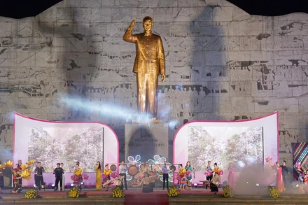 Lễ vinh danh “Nghệ thuật xòe Thái” được UNESCO ghi danh là di sản văn hóa phi vật thể đại diện của nhân loại.