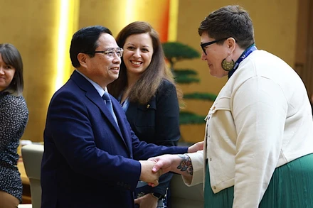 Thủ tướng Phạm Minh Chính với lãnh đạo các Trường Đại học của Hoa Kỳ sang Việt Nam dự Chương trình Hợp tác Học thuật Quốc tế (IAPP).