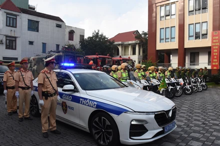 Đà Nẵng phát động chiến dịch cao điểm đấu tranh, xử lý vi phạm shisha, bóng cười, sáng 3/3.