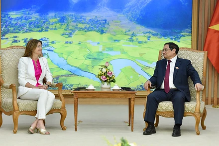 Thủ tướng Phạm Minh Chính tiếp Phó Thủ tướng, Bộ trưởng Ngoại giao và Các vấn đề châu Âu, Cộng hòa Slovenia, Tanja Fajon.