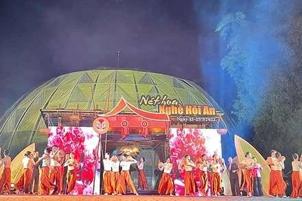 Chương trình nghệ thuật tại đêm khai mạc “Nét hoa nghề Hội An”