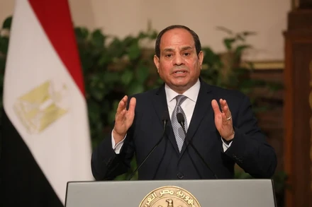 Tổng thống Ai Cập Abdel-Fattah El-Sisi trong cuộc họp báo ở Cairo. (Ảnh: AFP/TTXVN)