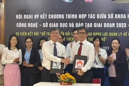 Ký kết chương trình hợp tác giai đoạn 2023-2025 giữa Sở Khoa học và Công nghệ với Sở Giáo dục và Đào tạo Thành phố Hồ Chí Minh.