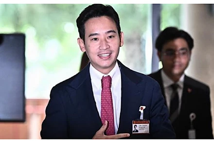 Ông Pita Limjaroenrat, lãnh đạo đảng Tiến bước (MFP), đồng thời là ứng cử viên Thủ tướng Thái Lan. (Ảnh: AFP/TTXVN)