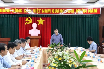 Quang cảnh buổi làm việc.