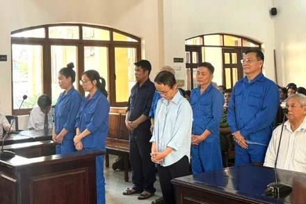 Các bị cáo tại phiên tòa.