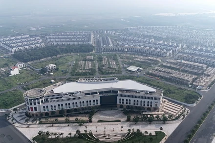 Nhiều hạng mục tại Dự án khu đô thị Aqua City ngưng triển khai thời gian dài do chưa đầy đủ hồ sơ theo quy định.