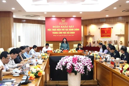 Quang cảnh buổi làm việc tại Cục Hải quan tỉnh Đồng Nai.