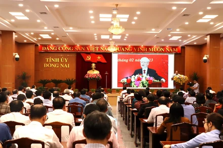 Quang cảnh hội nghị. 