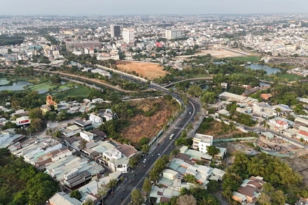 Biên Hòa đang "nợ" nhiều tiêu chí đô thị loại I.