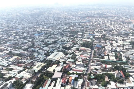 Nhà cửa xây dựng lộn xộn, tự phát ở phường Trảng Dài, thành phố Biên Hòa.