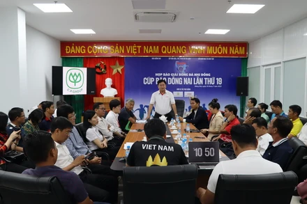 Quang cảnh buổi họp báo.